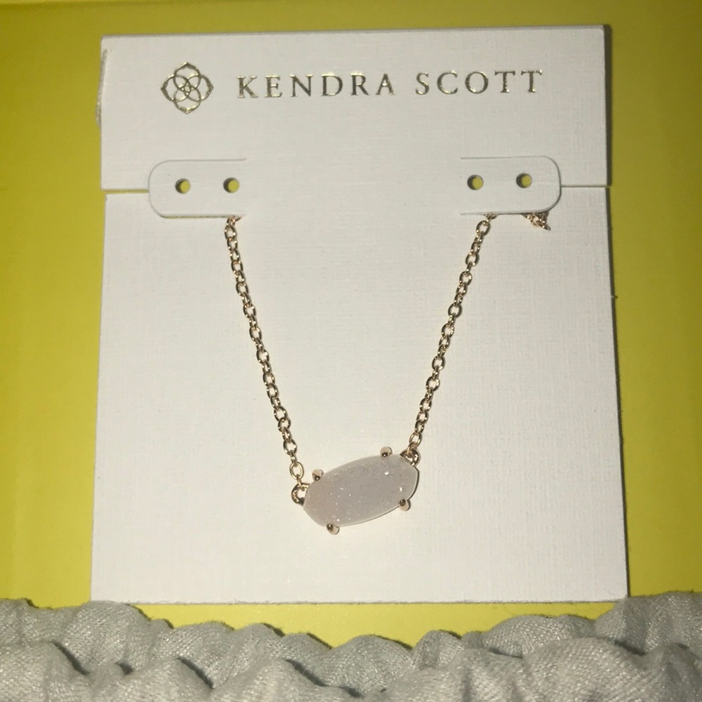NIB Kendra Scott necklace